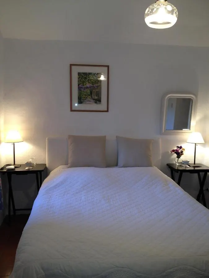 Holiday home Gite Petite Maison Le Jardin Vaison-la-Romaine